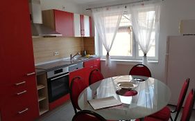 Apartment Ams